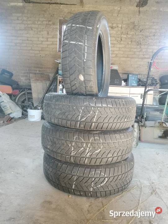 Opony zimowe Dunlop 22565 R17 Blizocin