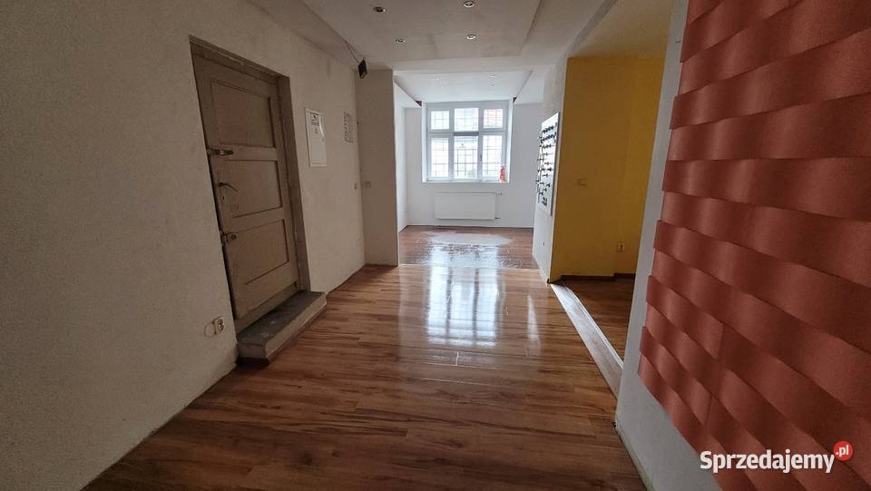 Lokal mieszkalny rynku 1 piętro Kożuchów