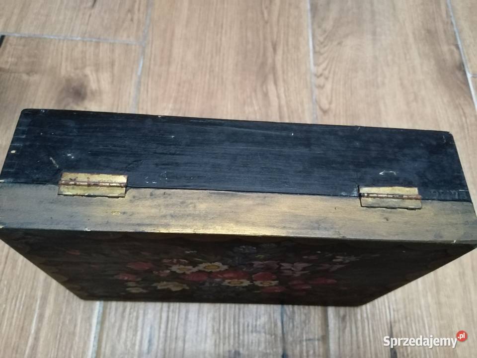 Ręcznie malowana drewniana szkatułka Nowa Karczma