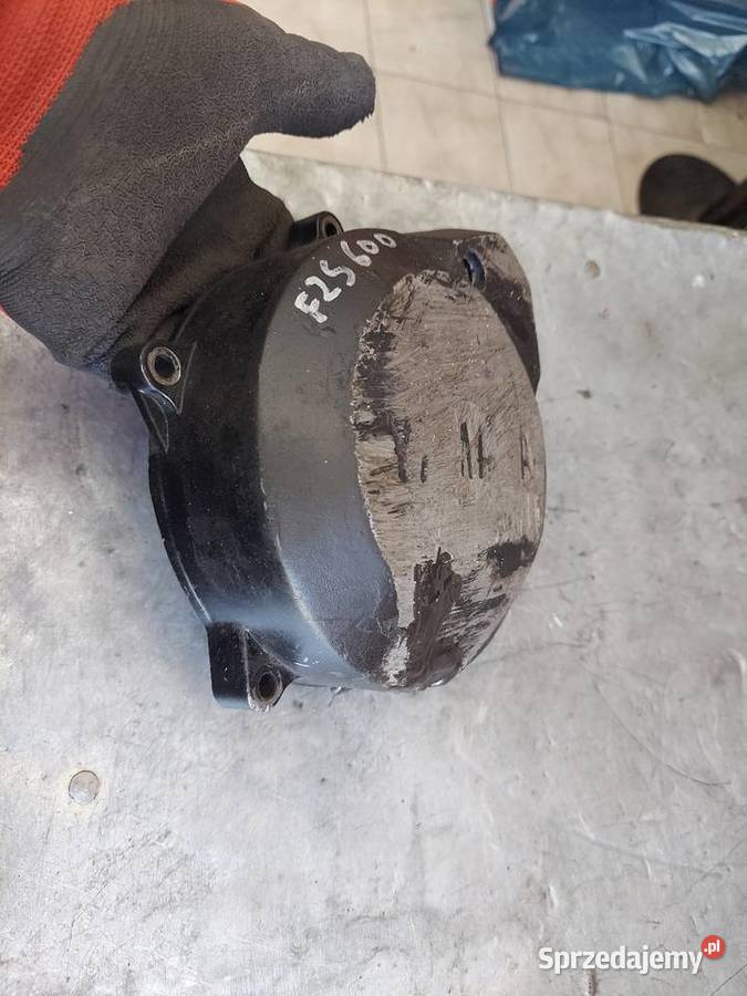 Yamaha FZS 600 pokrywa dekiel iskrownika lewa Jelenia Góra