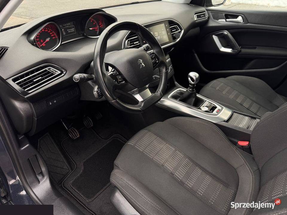 Peugeot 308 12 PureTech 130 GPF Stop Start Kraków