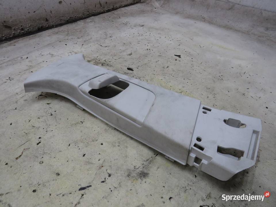 POSZYCIE SŁUPKA PRAWE FORD KUGA MK2