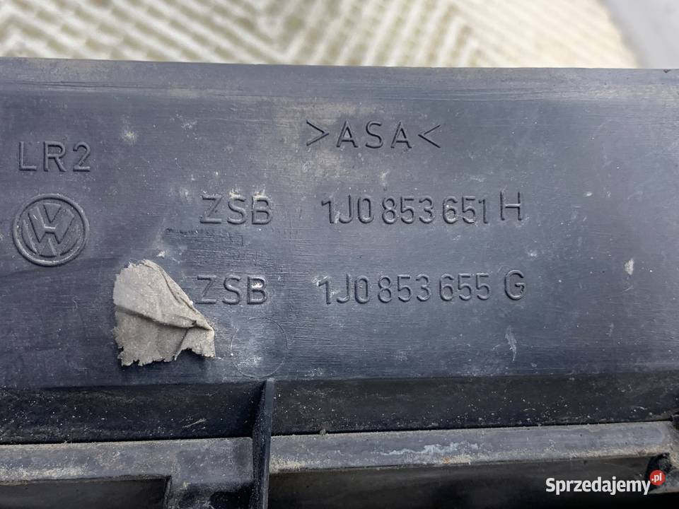 ATRAPA GRILL VW GOLF IV 9708 1J0853651H