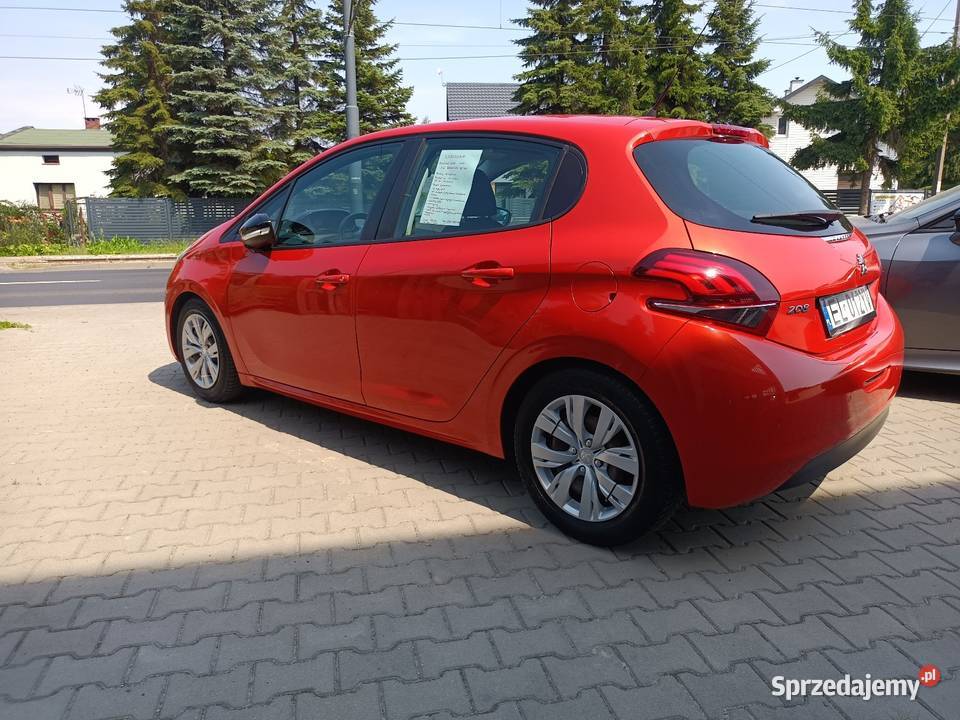 Peugeot 208 12 benzyna 2015 r lift bogata wersja 208 łódzkie Łódź