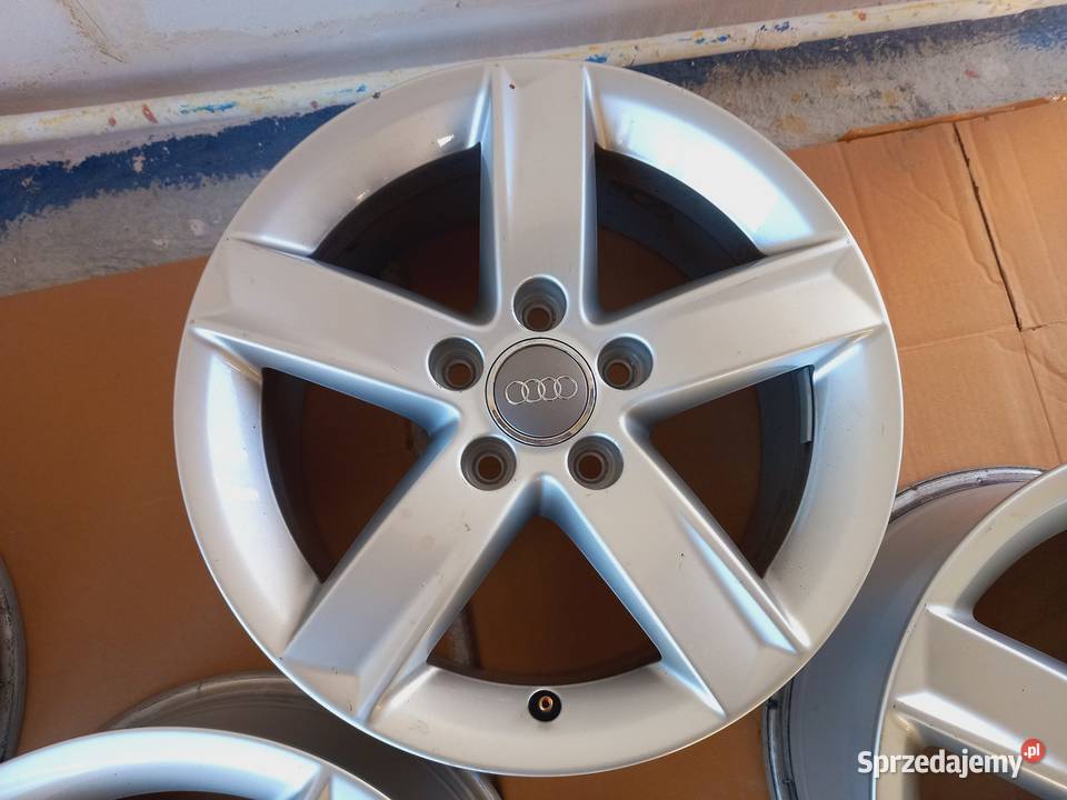 alu felgi Audi A4 B8 16 ładny komplet Olsztyn