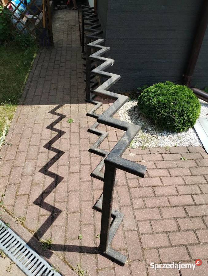 Metalowa konstrukcja schorów z profila Bielsk Podlaski