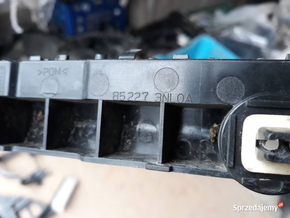 NISSAN LEAF ŚLIZG POD LAMPĘ LEWY PRZÓD Karoseria wielkopolskie Międzychód