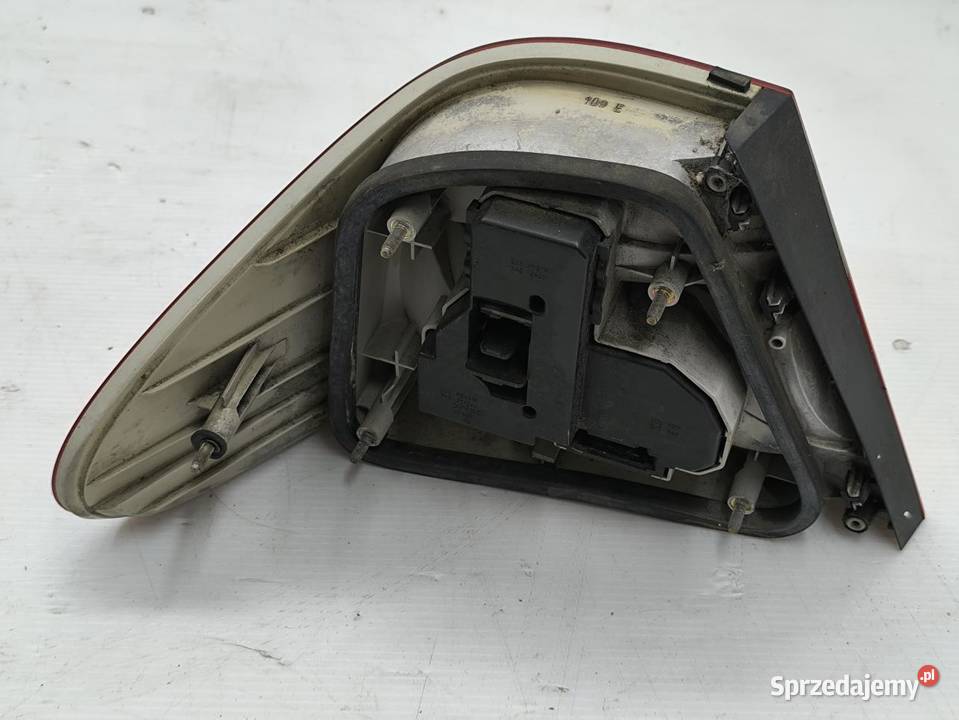 LAMPA PRAWY TYŁ MERCEDES CLK W208 C208 osobowe