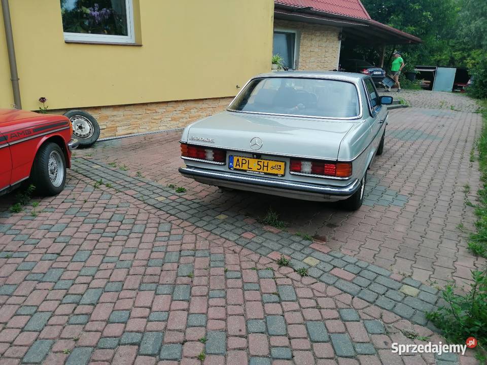 Mercedes W123 Coupe 230 CE żółte tablice zabytek radio mazowieckie Piotrkówek