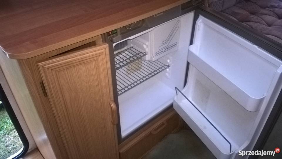 Angielska przyczepa kempingowa 3 osobowa z