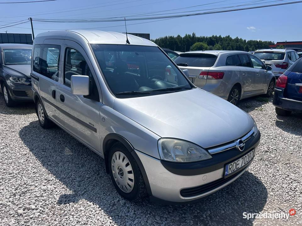 Opel Combo 17 DTI 75 Zadbany Klimatyzacja wielofunkcyjna kierownica Combo małopolskie Ładna