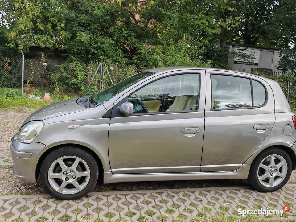 Toyota Yaris TS Sport 15 benzyna Yaris mazowieckie Warszawa