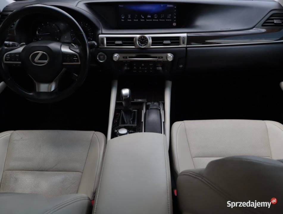Lexus GS 200t