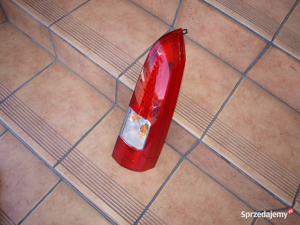Volvo XC70 lampa prawa tył góra 2004 2007r Kalisz sprzedam