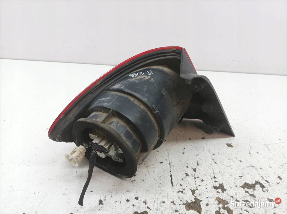 LAMPA TYŁ PRAWA EU Seat Toledo III 20052009 świętokrzyskie