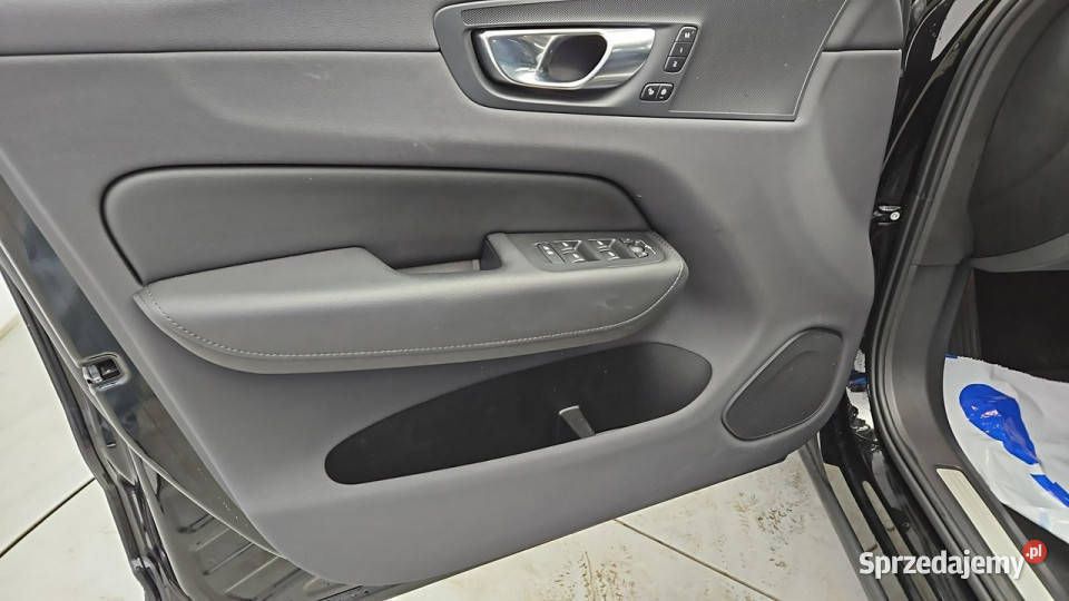 Volvo XC 60 B4 B Plus Bright aut Z Polskiego Warszawa sprzedam