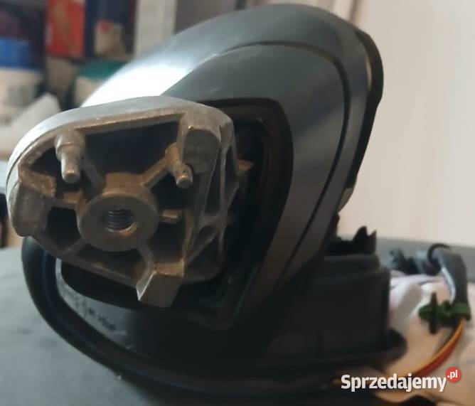 VW Passat B8 prawe lusterko Borzytuchom