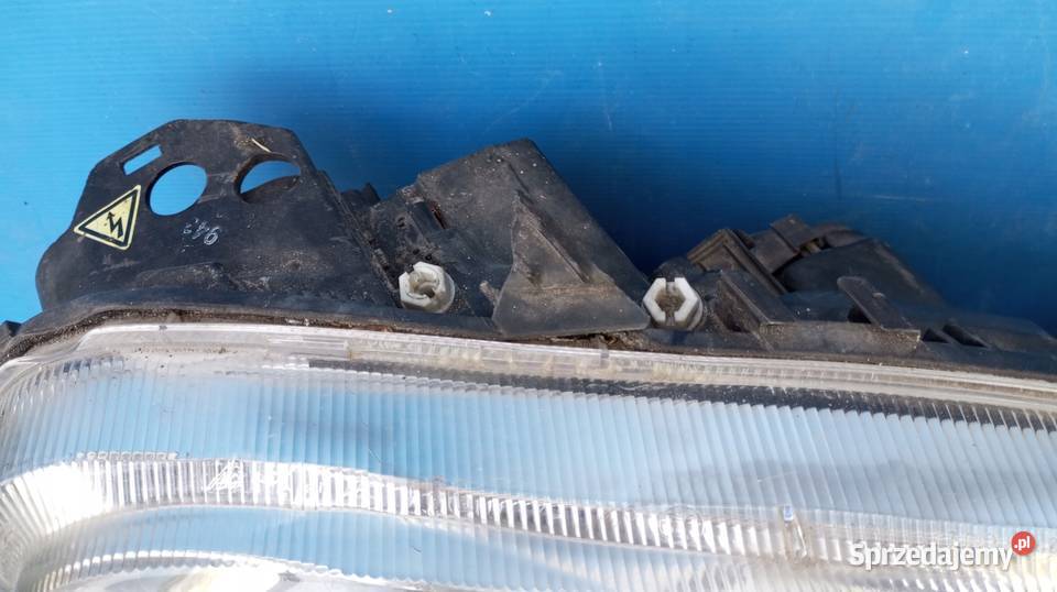 LAMPA PRAWY PRZÓD EU A2208202461 MERCEDES S Lampy przednie Nowy Tomyśl sprzedam