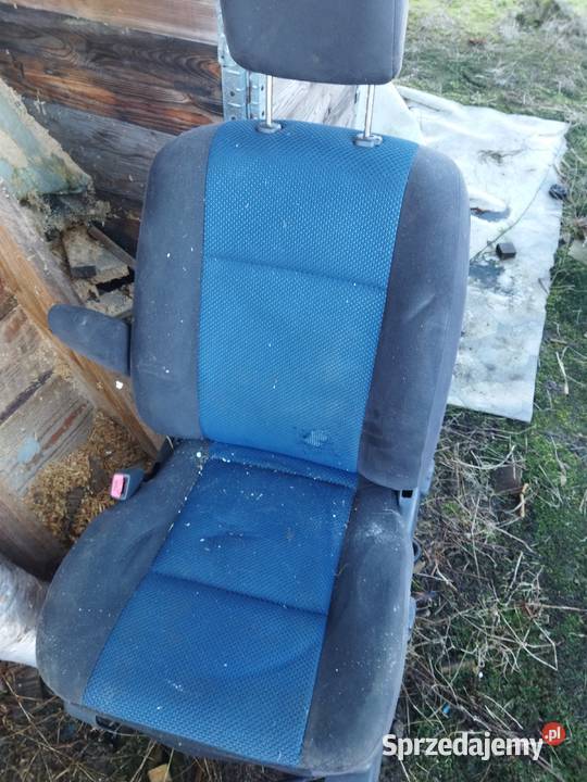 fotele kpl mazda premarcy 2002r Ostrów Wielkopolski