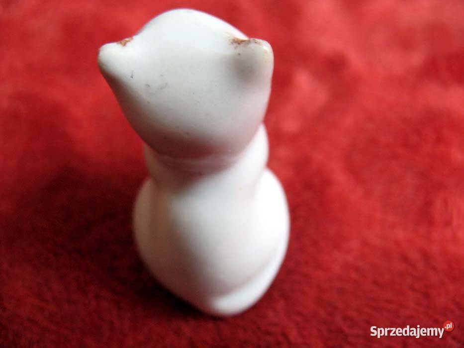 Kot malutki biały kotek porcelana 45 x 3 x 25 Siedlce