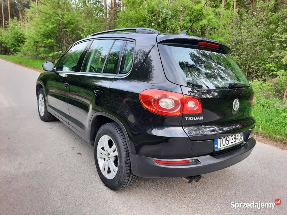 Volkswagen Tiguan 20 TDI TrendFun czarny świętokrzyskie Ostrowiec Świętokrzyski sprzedam