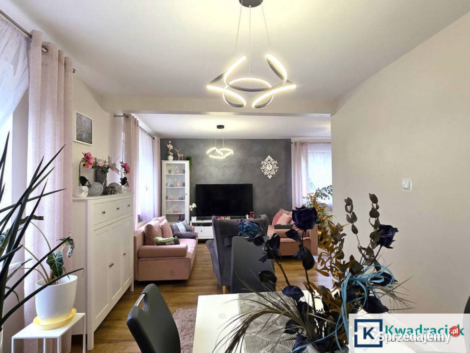 sprzedaży domu wolnostojącego 160m2 Zahutyń Nieruchomości