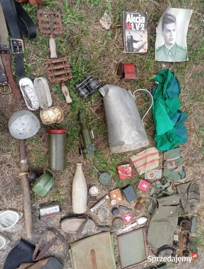 Chlebak plecak latarka nożyce łopatka ryby biwak Grójec