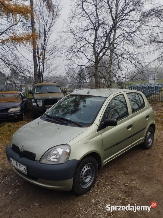 Toyota Yaris 5 drzwi idealna na miasto 3200 PLN 232500km Kraków sprzedam