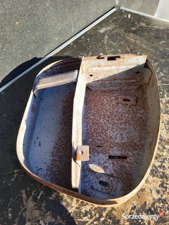 SKRZYNKA NARZĘDZIOWA IFA BK 350 IFA RT 125 MZ sprzedam