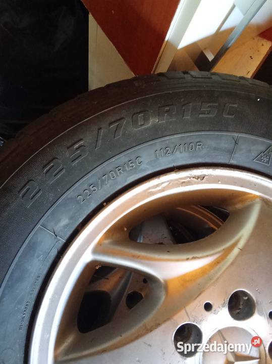 4 alu i 1 zapas koła Vito