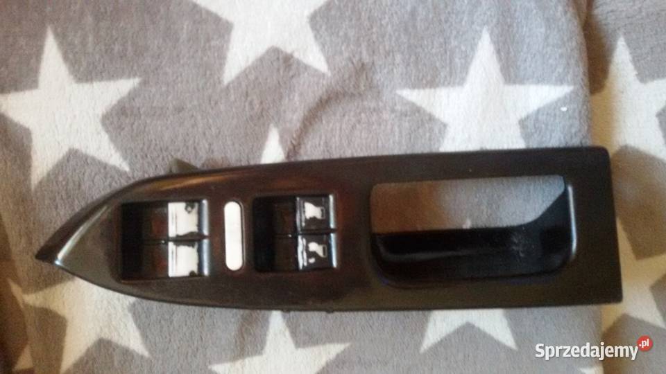Panel sterowania szybami VW Turan Rok produkcji 2004 Wyposażenie wnętrza Elbląg