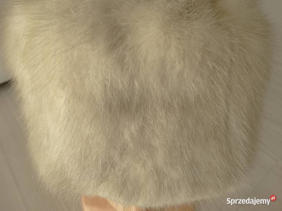 Czapka Futrzana z Norek Kremowa Toczek Futro Łomża