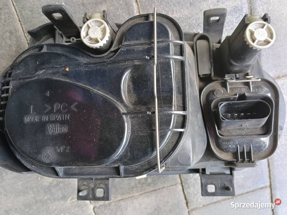 Volkswagen Golf 3 Lampy przednia oryginalne nieuszkodzony sprzedam