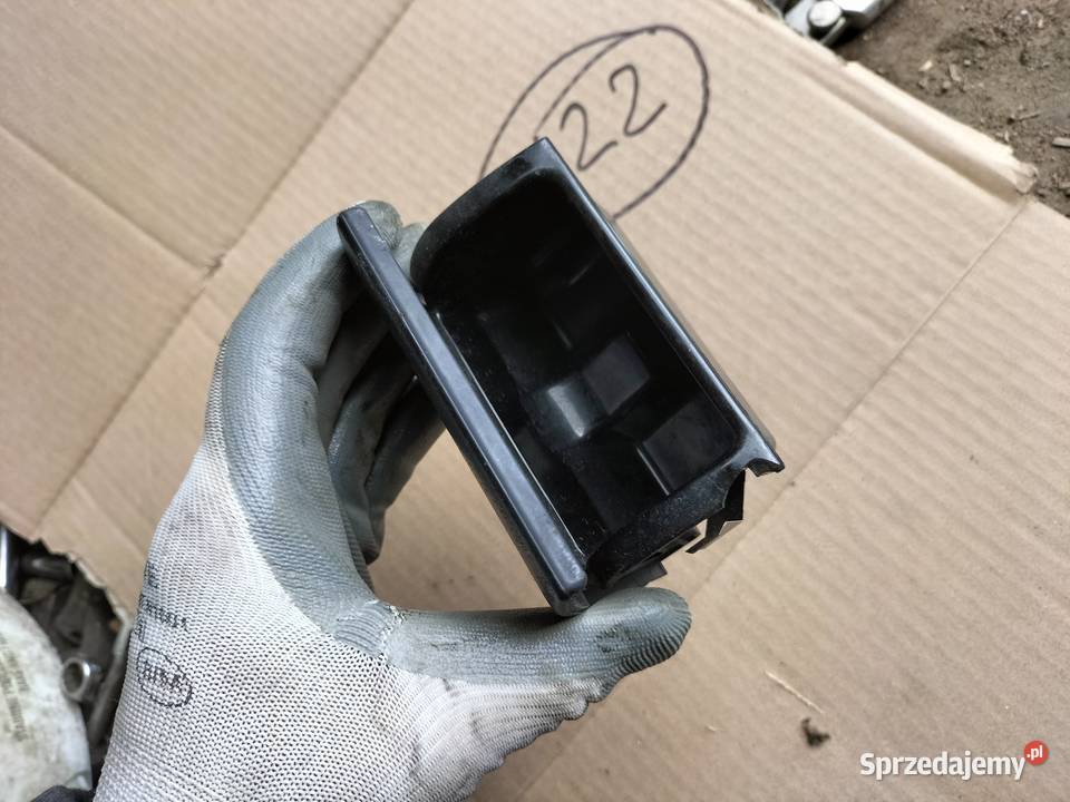TOLEDO 2 MK2 POPIELNICZKA TYŁ TYLNA PASAŻERA sprzedam
