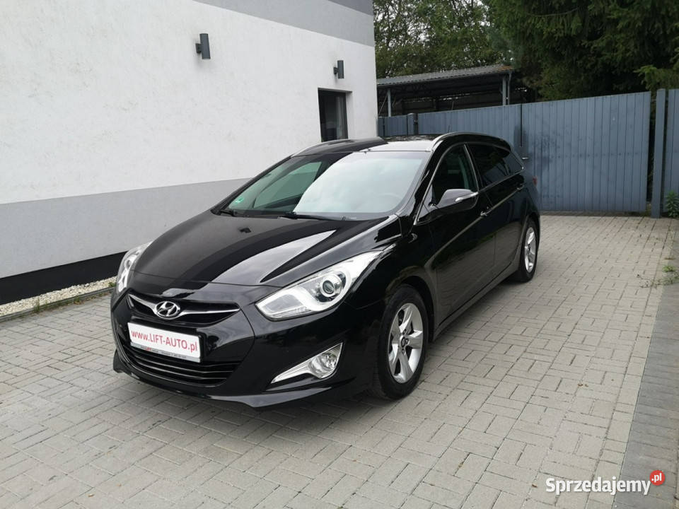 Hyundai i40 17CRDI 136 Klimatronic Parktronik bluetooth Strzegom