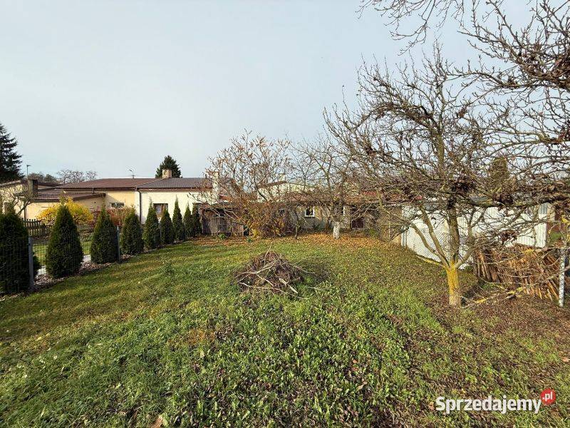 Lokal z działką jeziora idealny pod remont inwestycyjna sprzedam