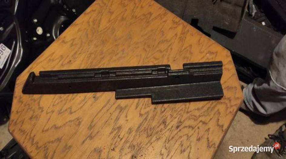 PASSAT B6 STYROPIAN ABSORBER BAGAZNIKA Wola