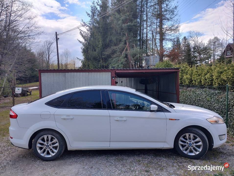 Ford Mondeo MK4 20 TDCi Liftback Biały Sedan / Limuzyna Nadolany