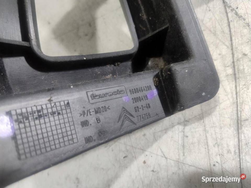ŚLIZG ZDERZAKA PRAWY TYŁ CITROEN C4 PICASSO