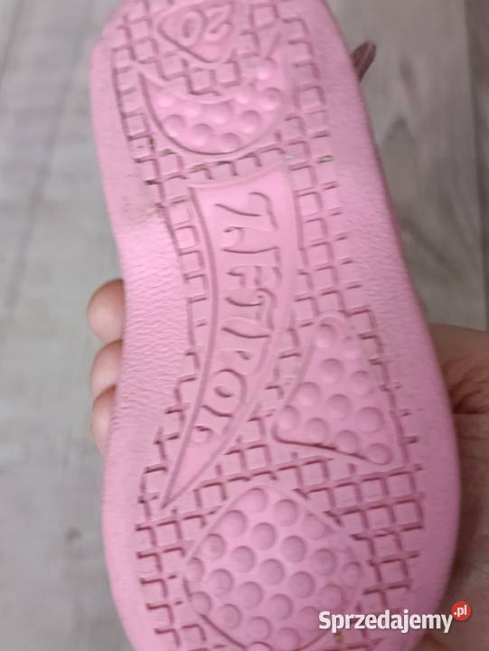 kapcie buty dziewczęce rozmiar 20 długość wielkopolskie Poznań
