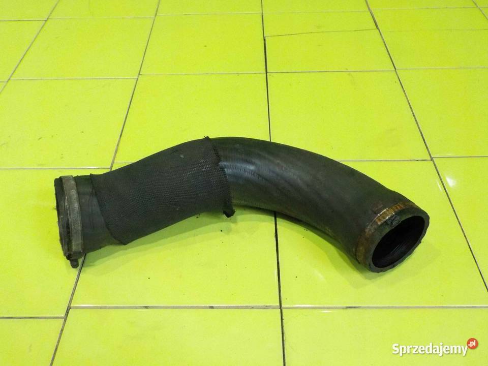 VOLVO V70 III 24 D5 09r rura intercoolera osobowe