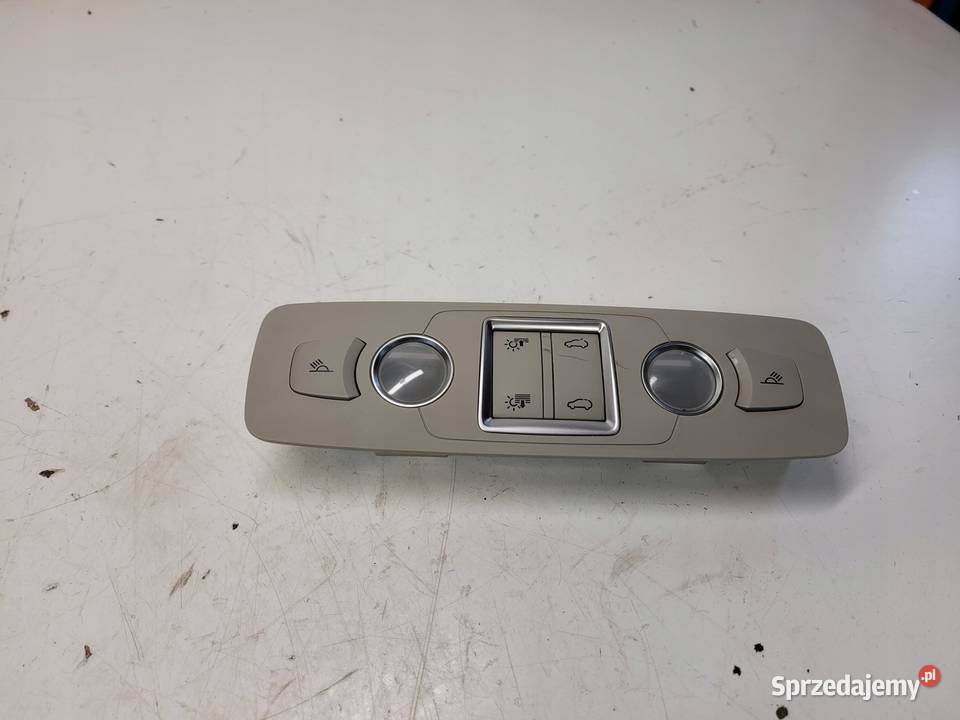 LAMPKA OŚWIETLENIE KABINY AUDI Q7 4L 4L0947112A osobowe Przystajń