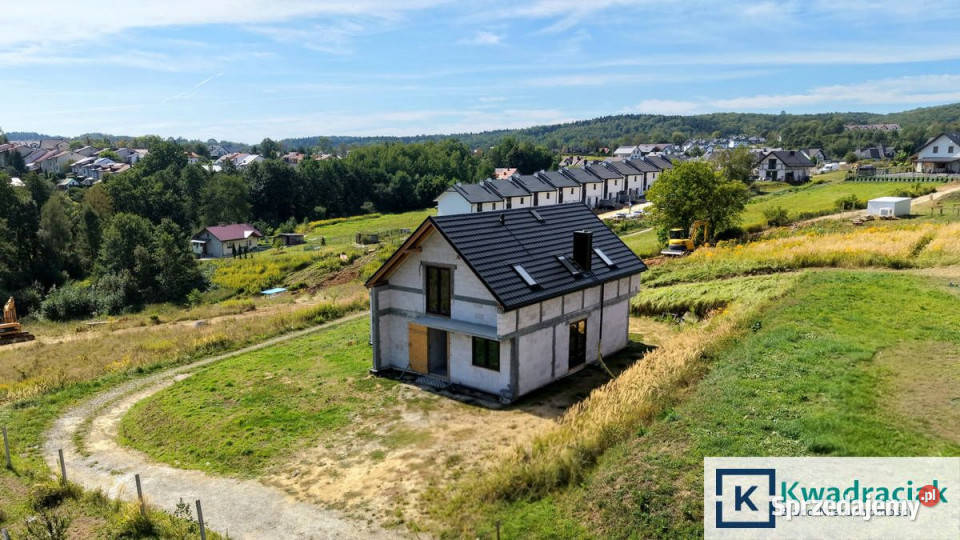 Dom wolnostojący Brzozów Spacerowa 139m2 stan surowy zamknięty