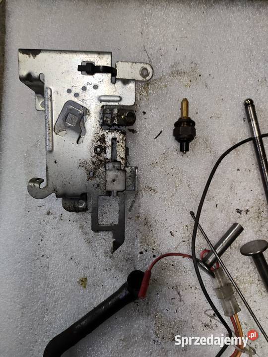 Popychacze Briggs Stratton 135hp części Wiele sprzedam