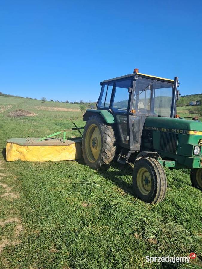 Koszenie traw kosiarka rotacyjna kosiarka Jasło