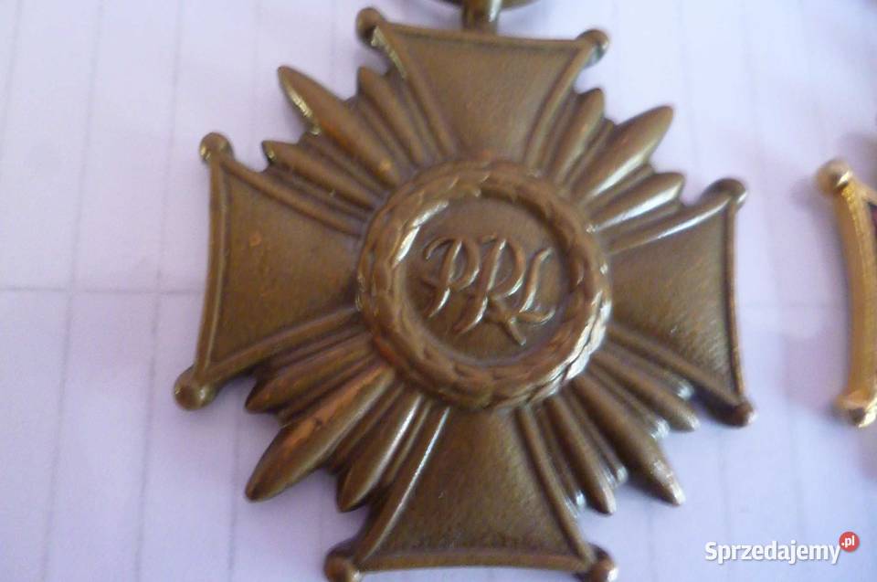 MEDALE KRZYŻ SZTANDARTU PRACY PRL ZESTAW Kraków sprzedam