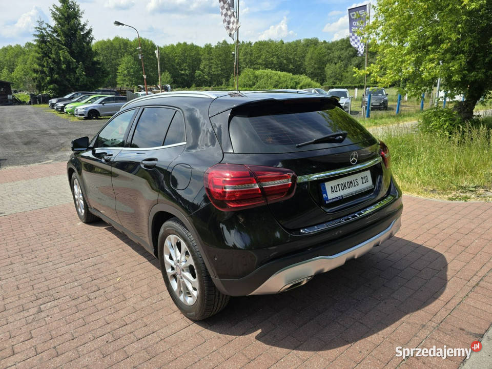 Mercedes GLA 200 Mercedes GLA 180 benzynka z klimatyzacja