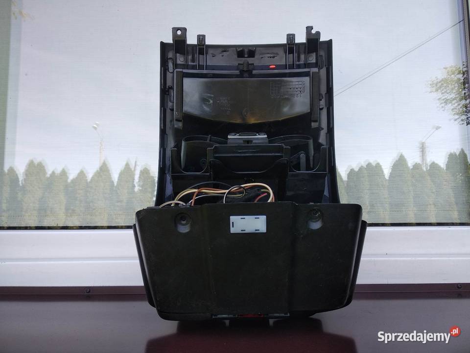 VW Beetle 1C panel konsola środkowa panel Sieradz