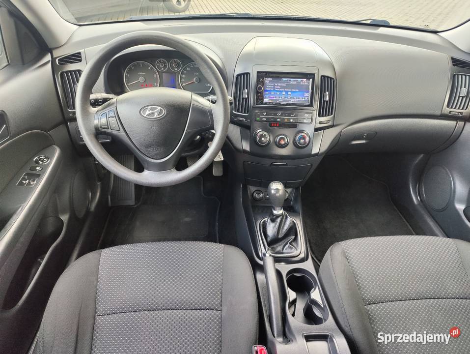 Hyundai i30 16 CRDI 90 Klima Ładny Lift 2011r poduszka powietrzna Chełm