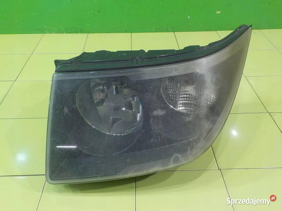 VW CRAFTER I 25 TDI 09r VAN lampa prawa przod Suków